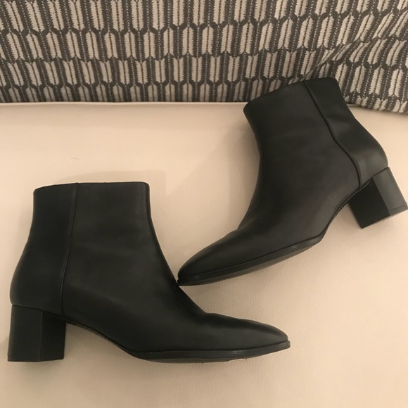 via spiga vinson bootie